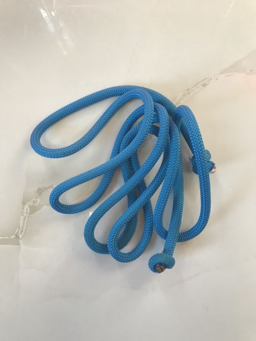 №3 Скакалка блакитна Пастореллі